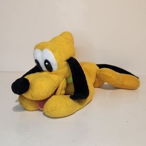 7” Walt Disney World Disneyland beanie filled Pluto Plush Dog
